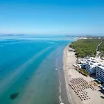 Sea & 4*