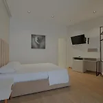 Hotell Sea & 4*