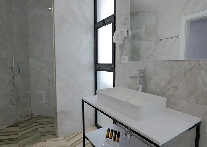 ホテル Sea & Vlorë